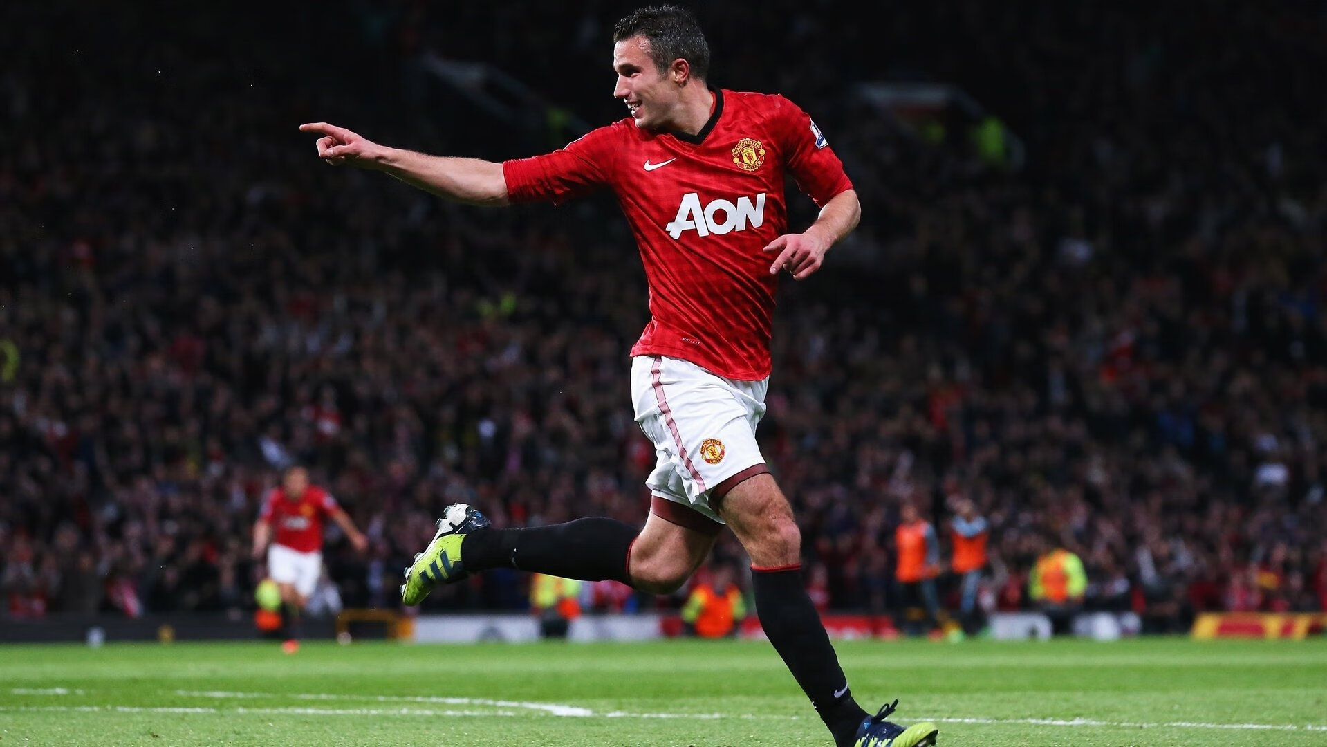 英超俱乐部引入实时数据可视化辅助战术调整实践,英超 俱乐部